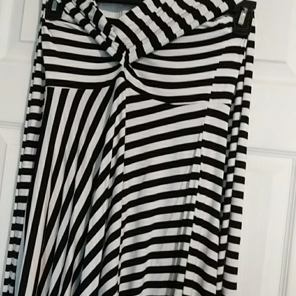 Striped Convertible Dress - Picture 2 of 3